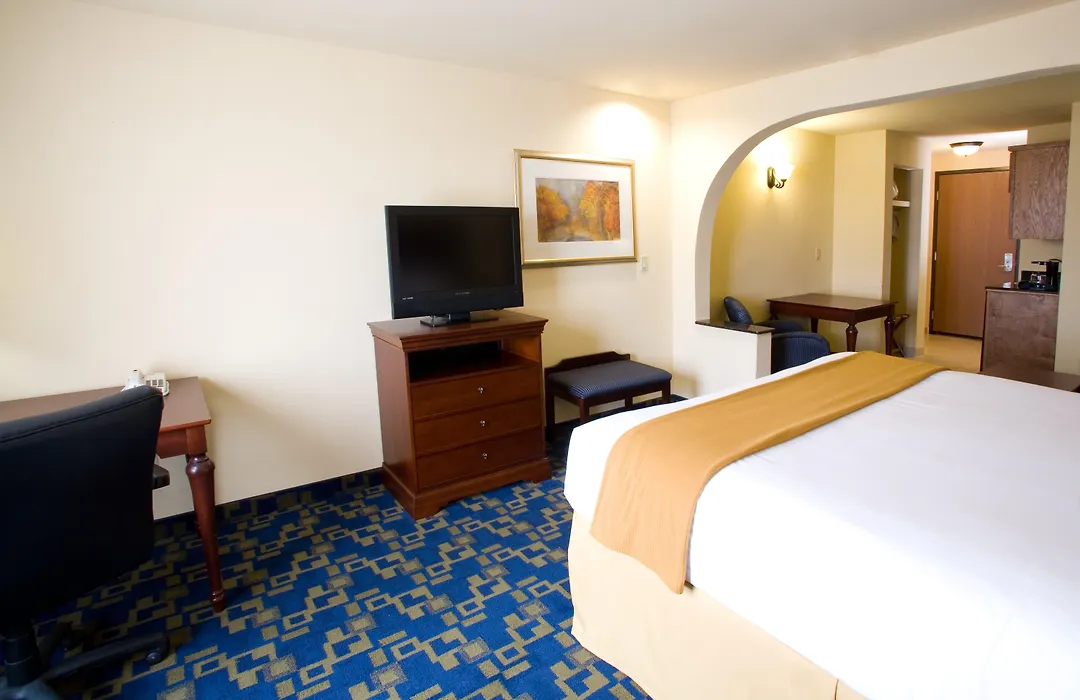 Holiday Inn Express & Suites - Jourdanton-Pleasanton By Ihg-1