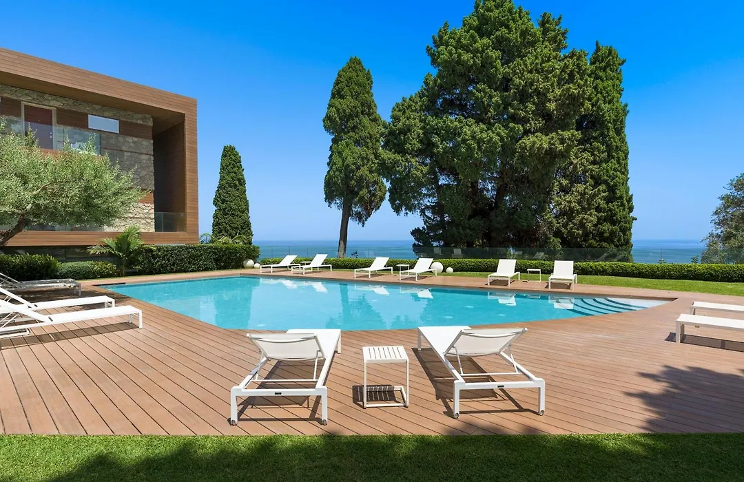 Isola Bella Infinity Suites-1