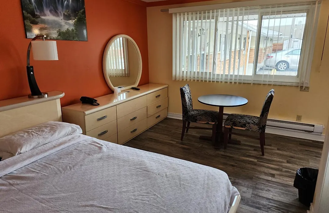 Sunparlor Motel-1
