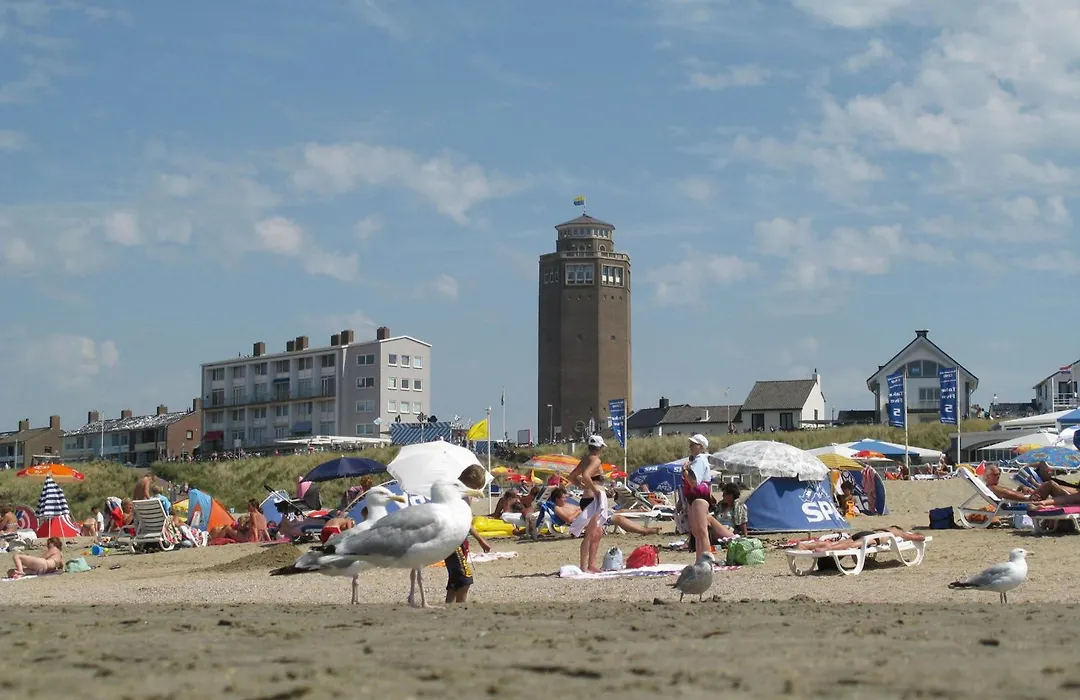 Pension Zee en Duinzicht-1