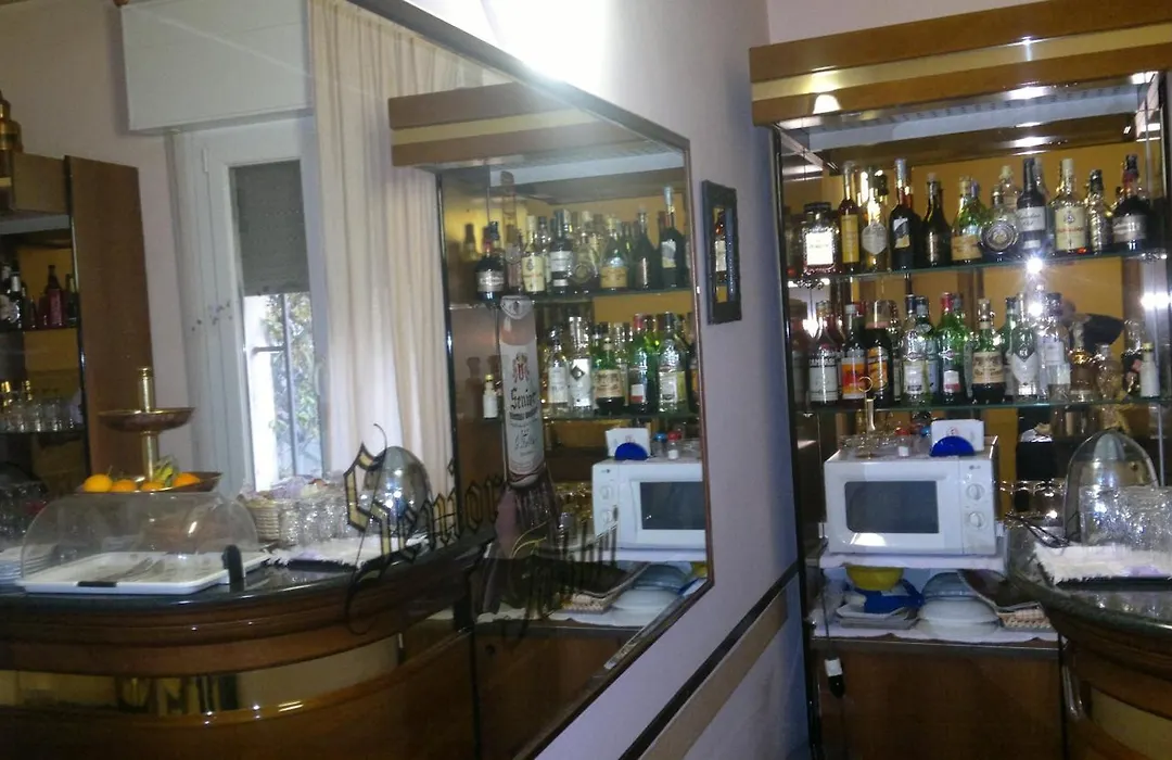 Hotel Centrale-1