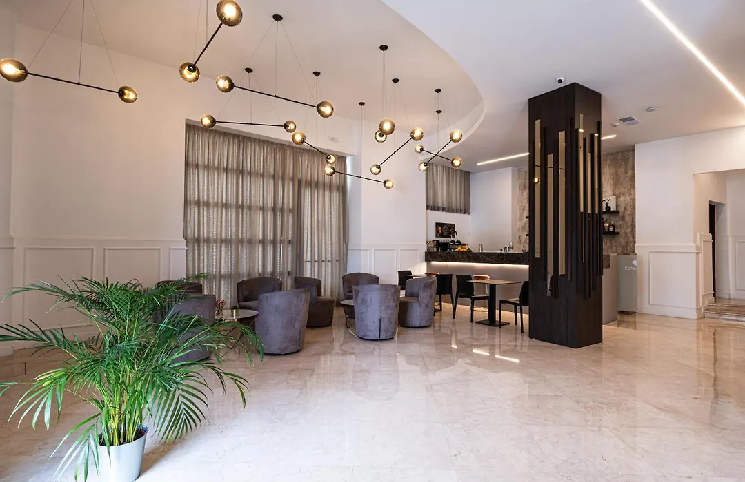 Hotel Diamond-1