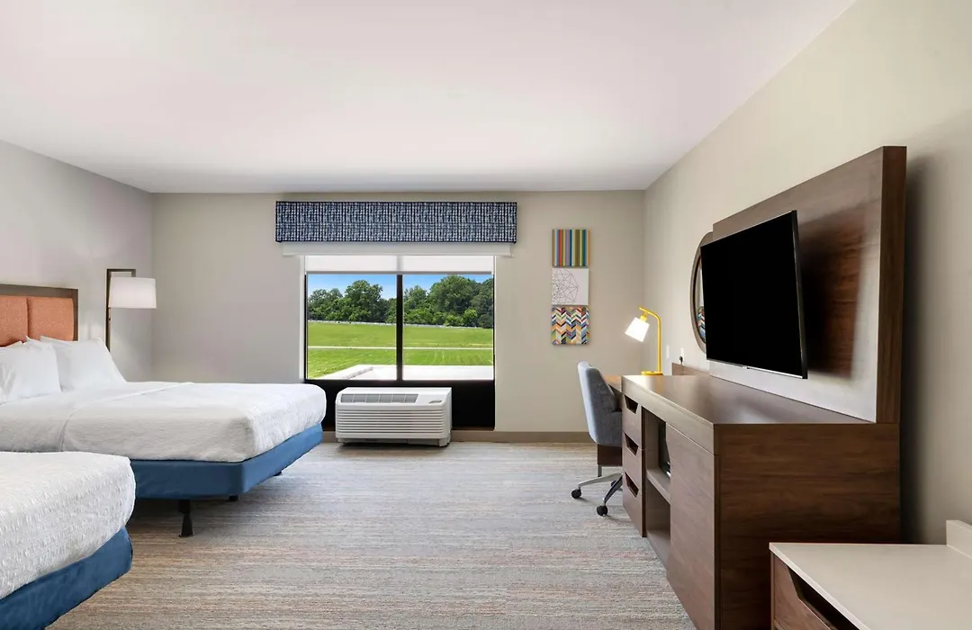 Hampton Inn Milford-1