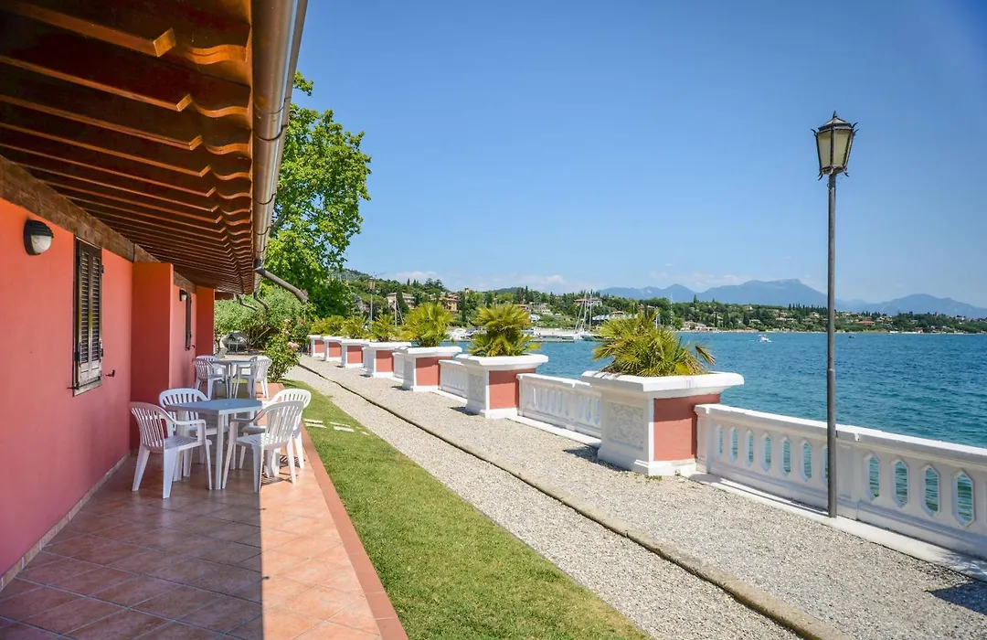 Villa Garuti Village-1
