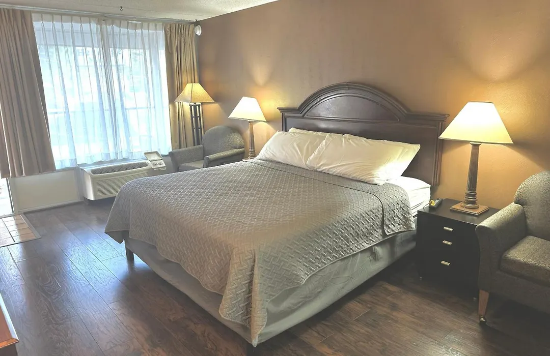 Eureka Springs Heritage Motel-1