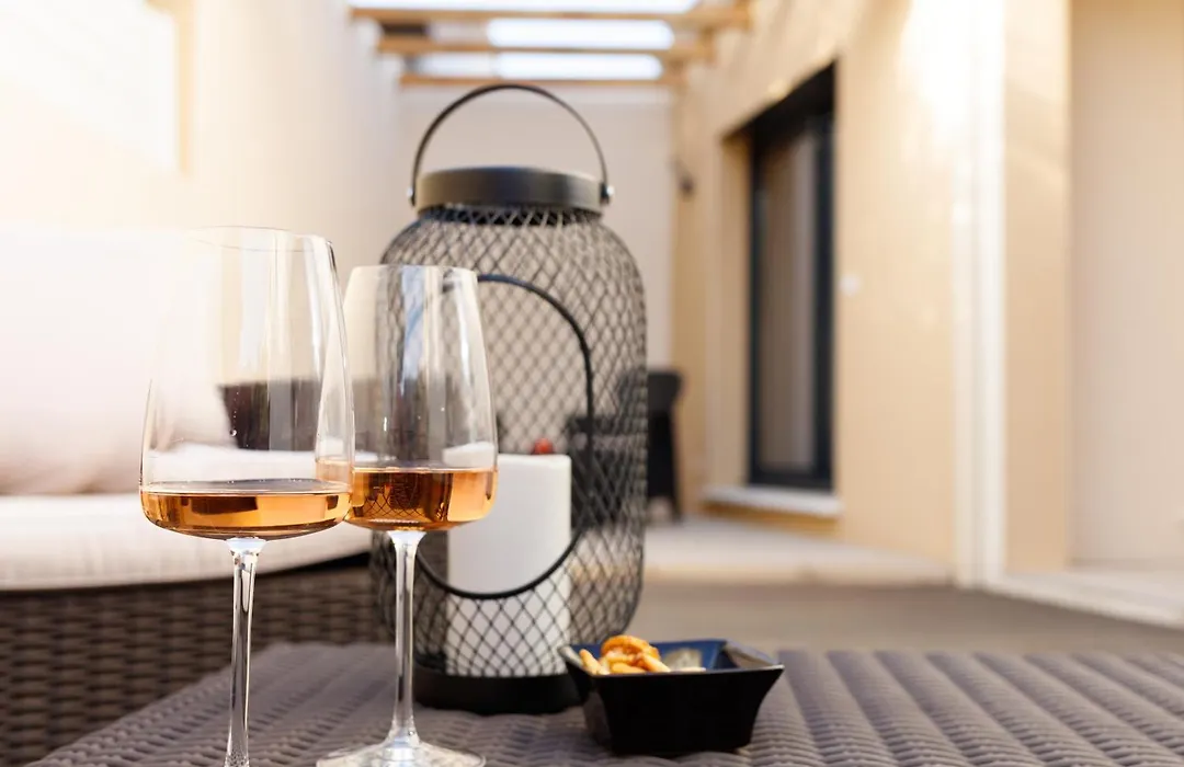 Plgfe - Maison d'hôtes EPICUROOMS - Suites romantiques 5 étoiles-1