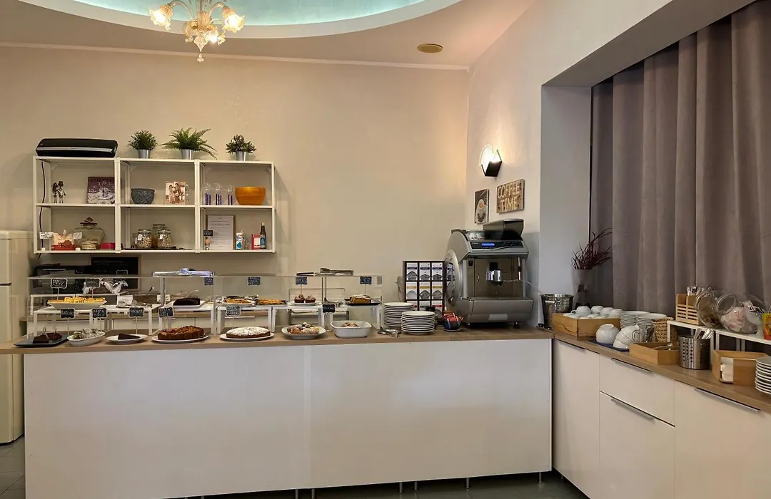 Hotel Iride Apartments & Rooms- Ideale Per Famiglie E Coppie-1