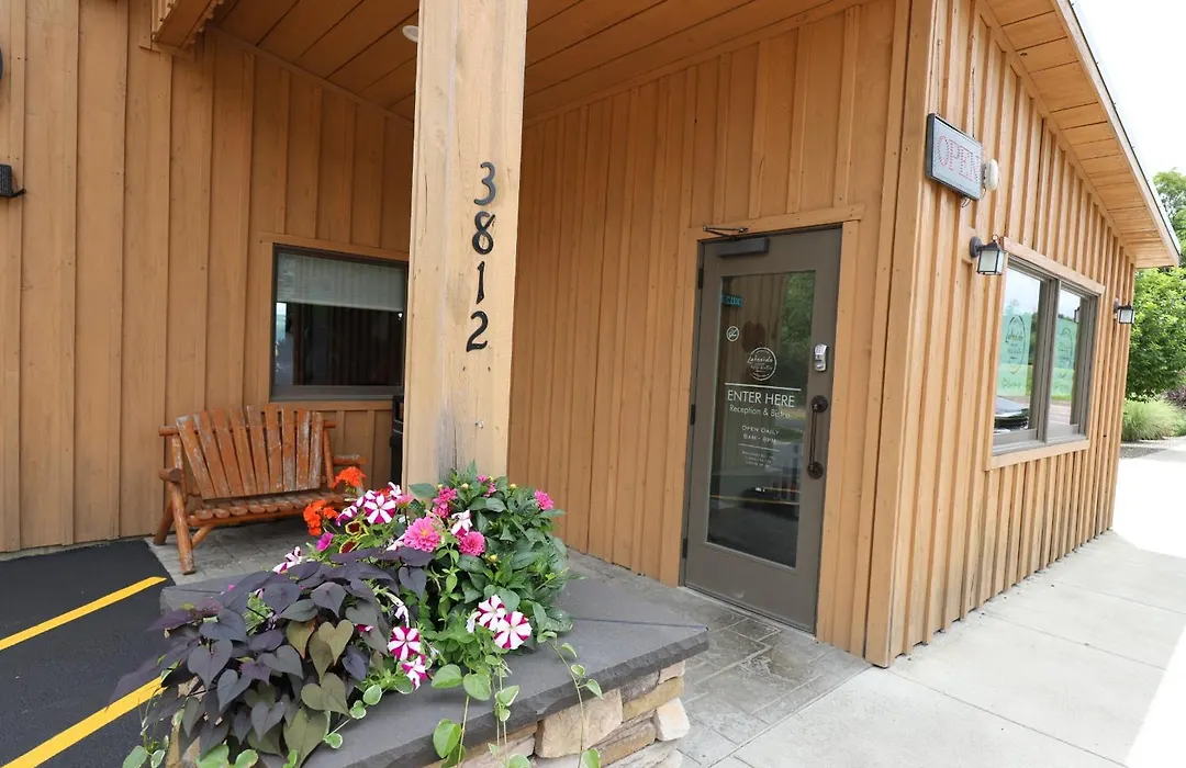Lakeside Resort-1