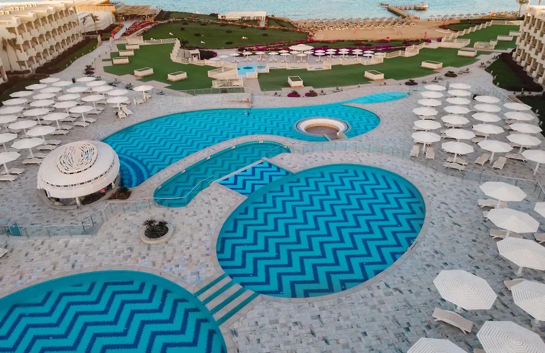Sirena Beach Resort & Spa-1