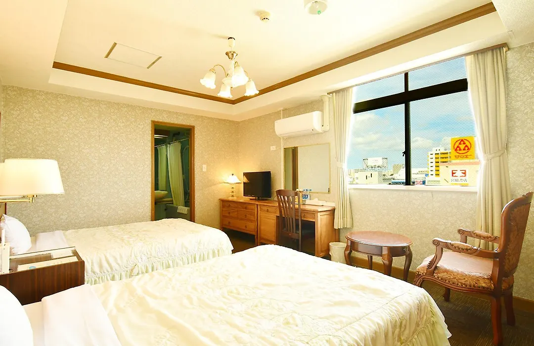 Sunrise Hotel Okinawa-どこか懐かしいレトロ宿軽朝食付-1