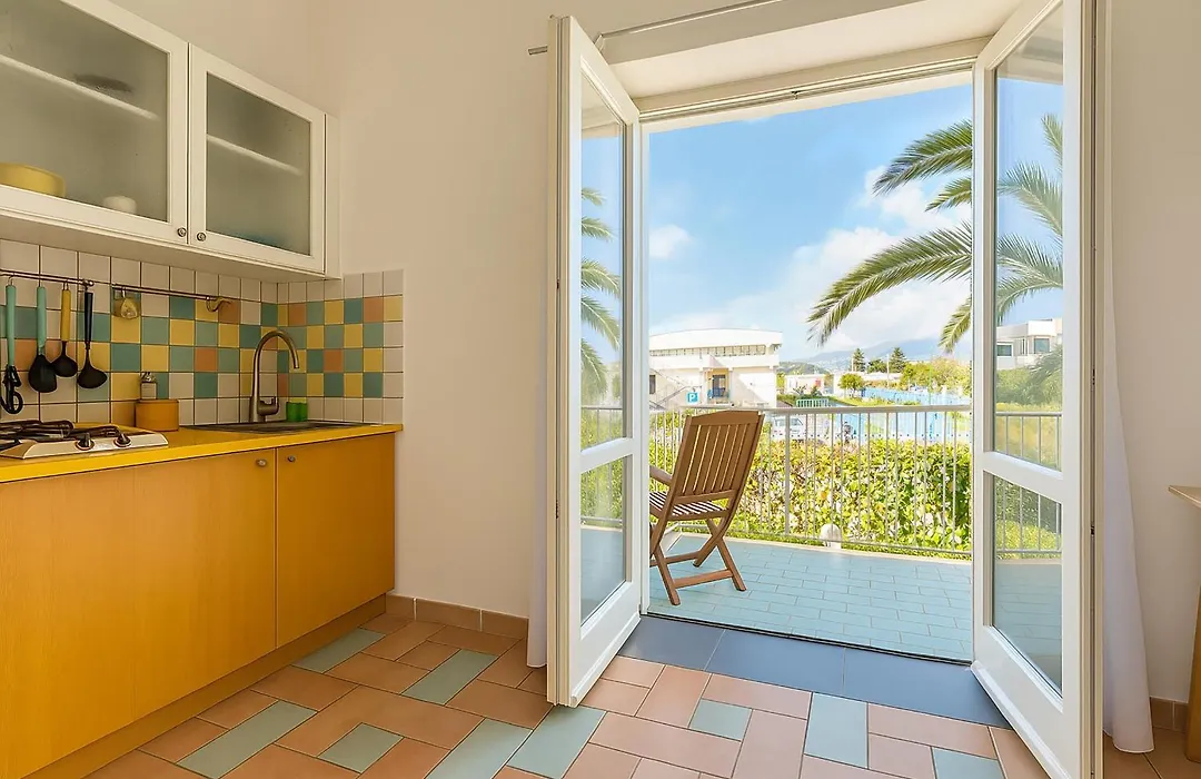 Le Grand Bleu - Gioia Apartments-1