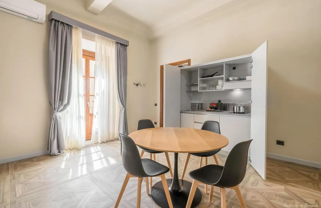 Hotel Adamas-1
