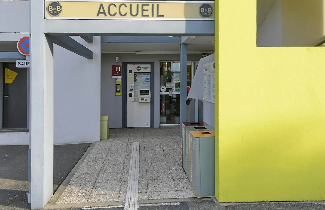 B&B Hotel Alencon Nord-1