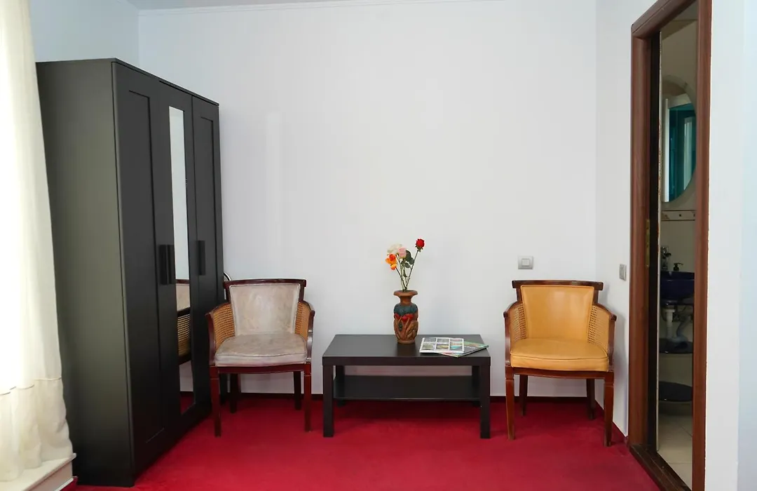 Hotel Bliss-1