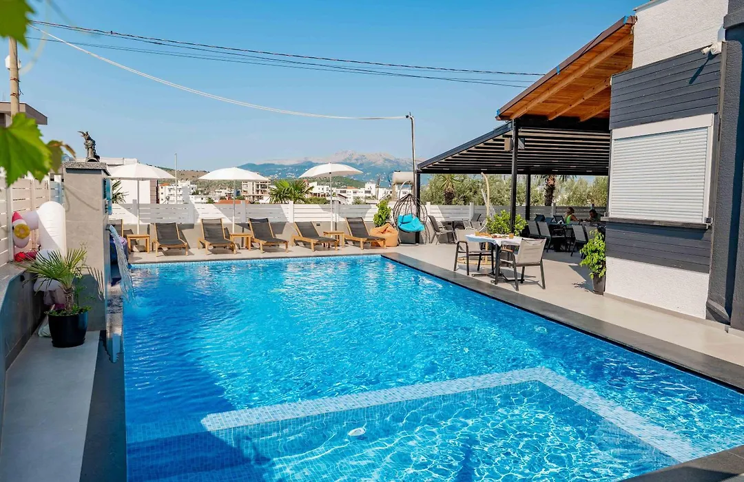 Sunshine Hotel-1