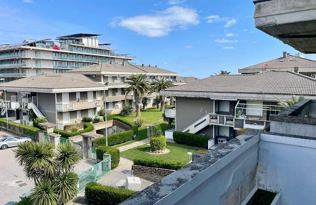 Residence Leonardo Sul Mare-1