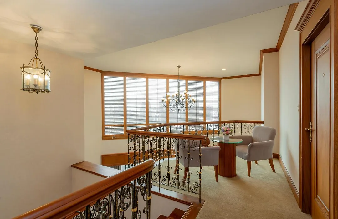 Grand Diamond Suites Hotel-1