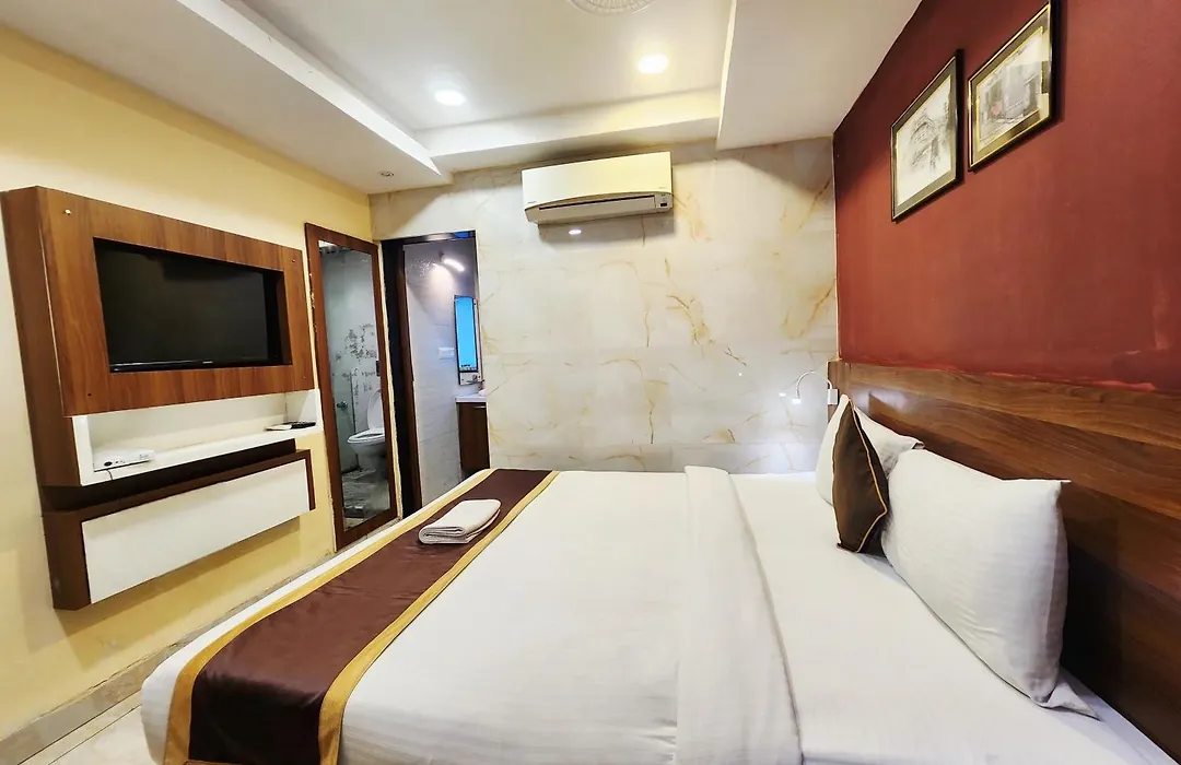 The Avenue Hotel Ballygunge-1