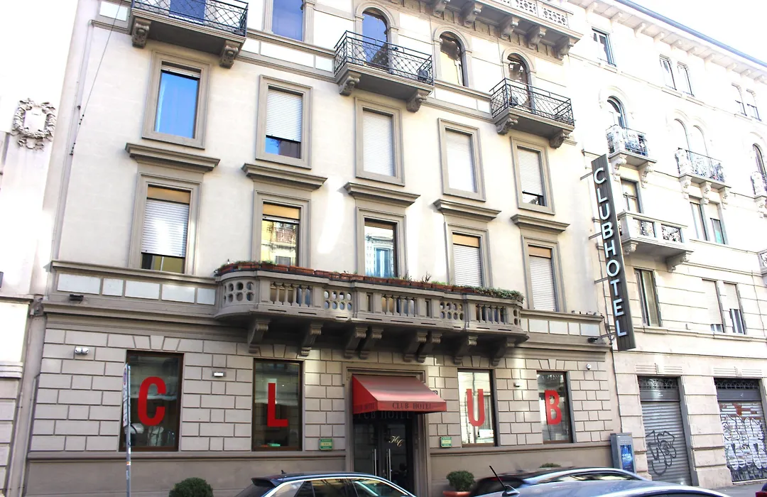 Club Hotel-1