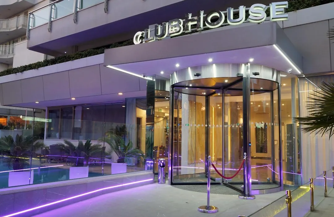 Club House Hotel-1