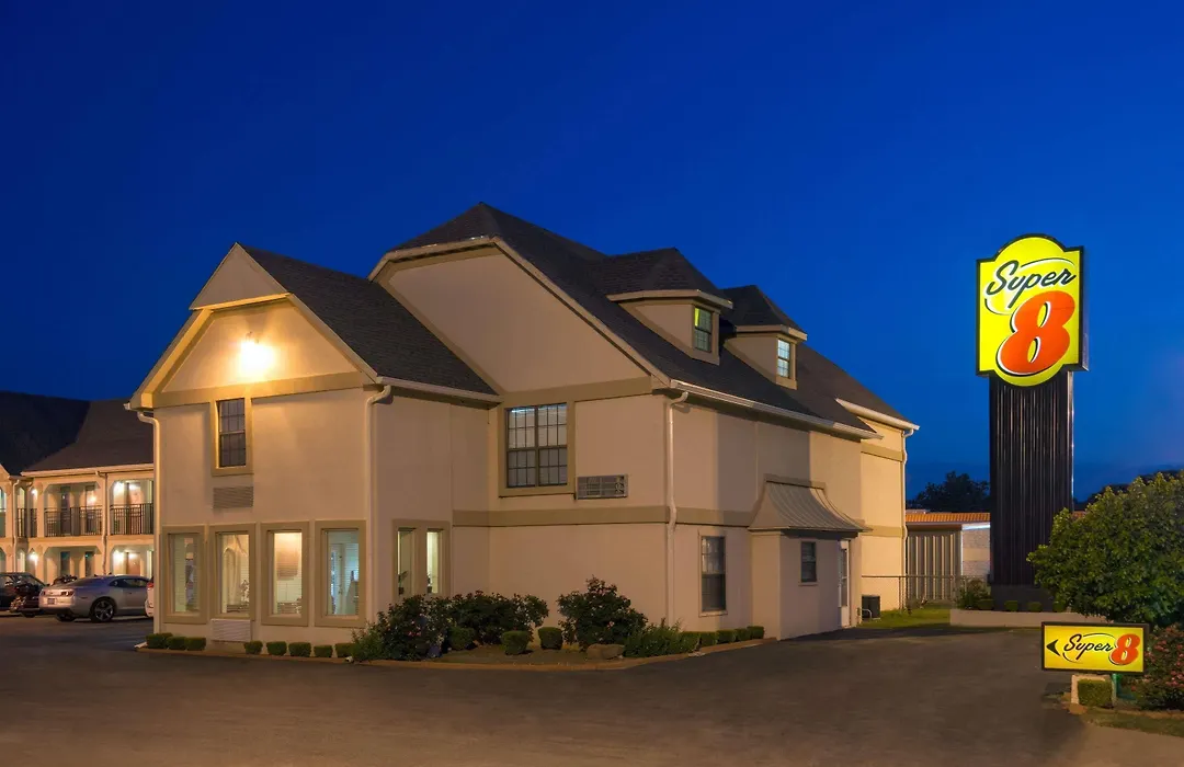 Super 8 By Wyndham Enid-1