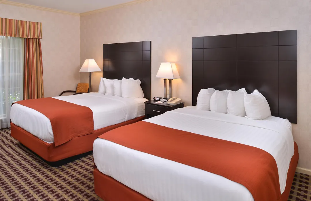 Best Western Brentwood-1