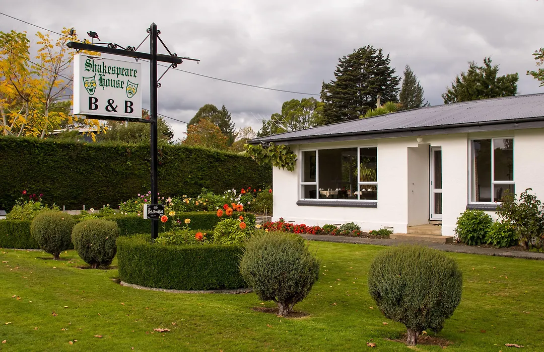 Shakespeare House-1