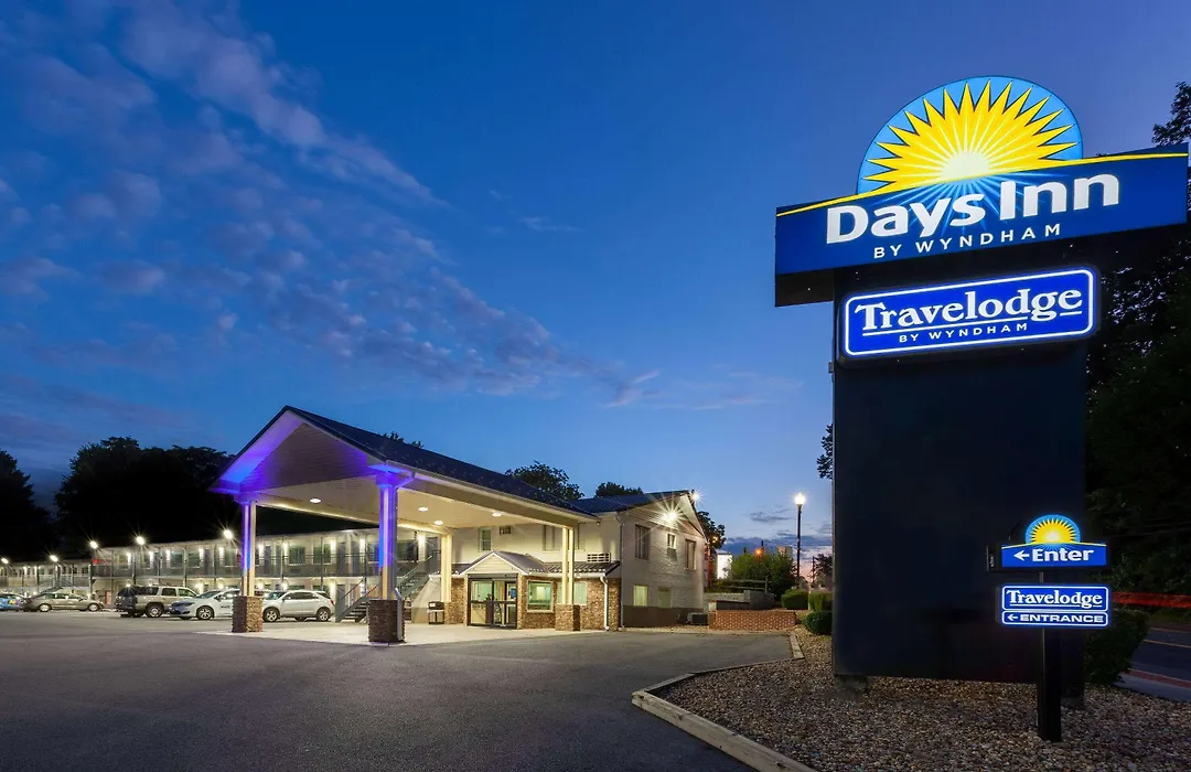 Days Inn By Wyndham Charles Town-1