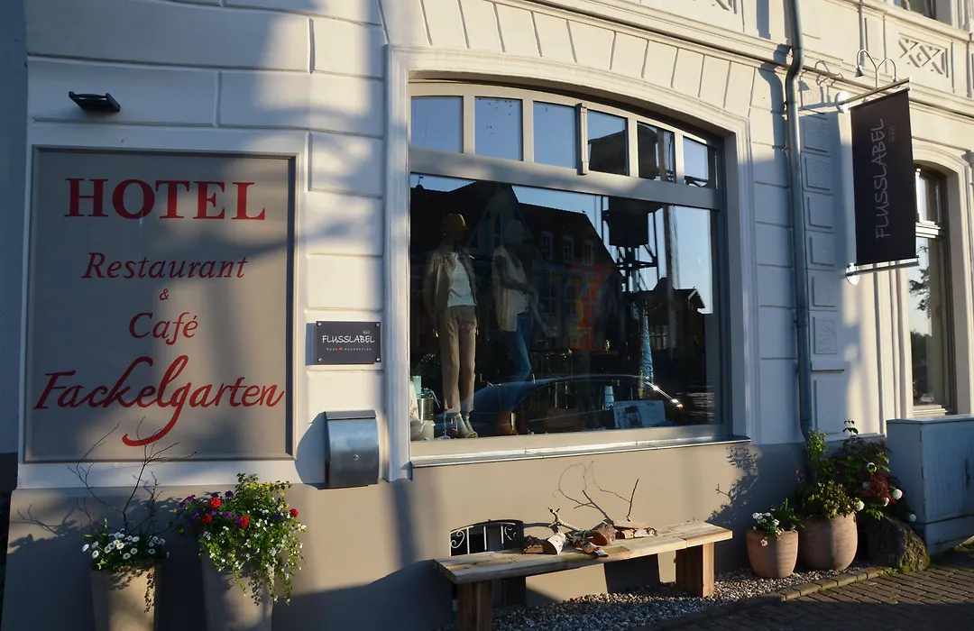 Hotel&Restaurant Fackelgarten Plau am See-1