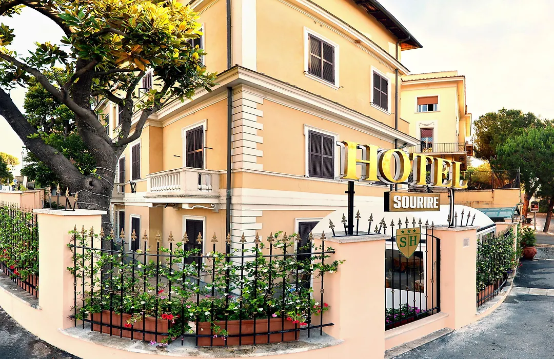 Sourire Hotel-1