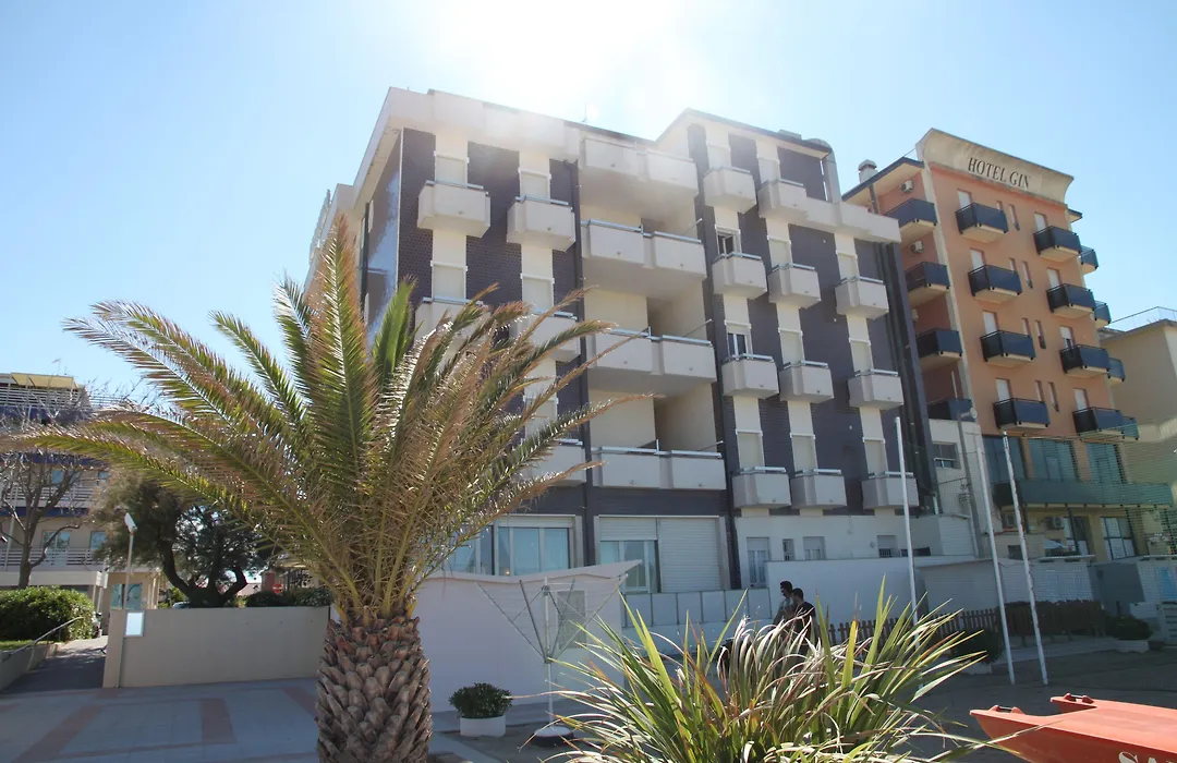 Hotel Adriatica sul Mare-1