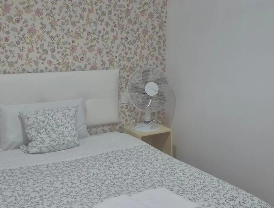 Hostal New Life Madrid-1