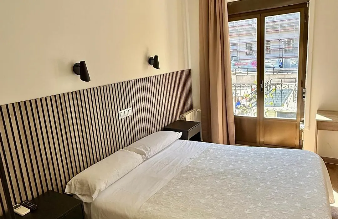 Hostal Residencia Fernandez-1