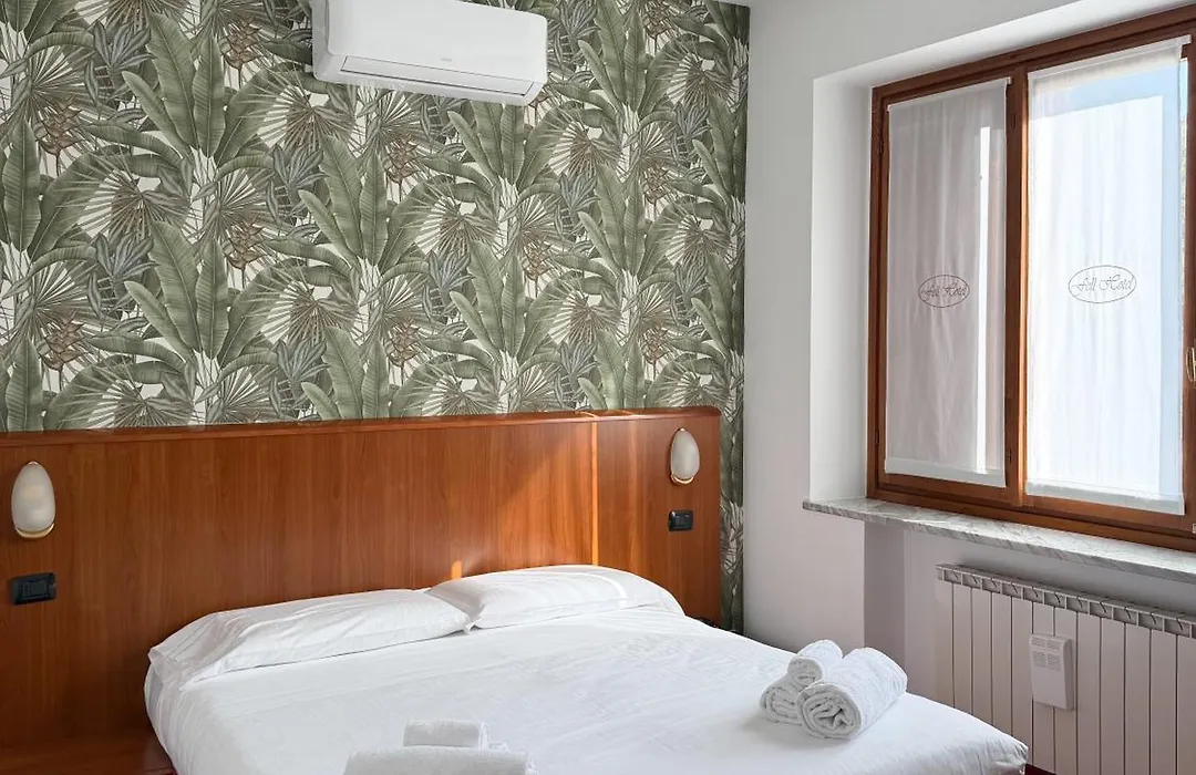 Fell Hotel-1