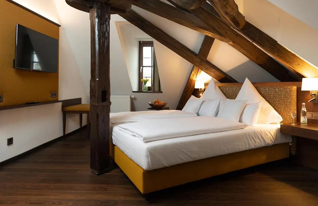 Altstadthotel Arch-1