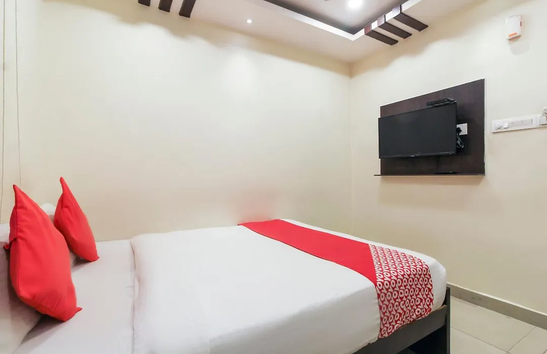 Hotel O Sri Harsha Residency Near Jntu Metro-1