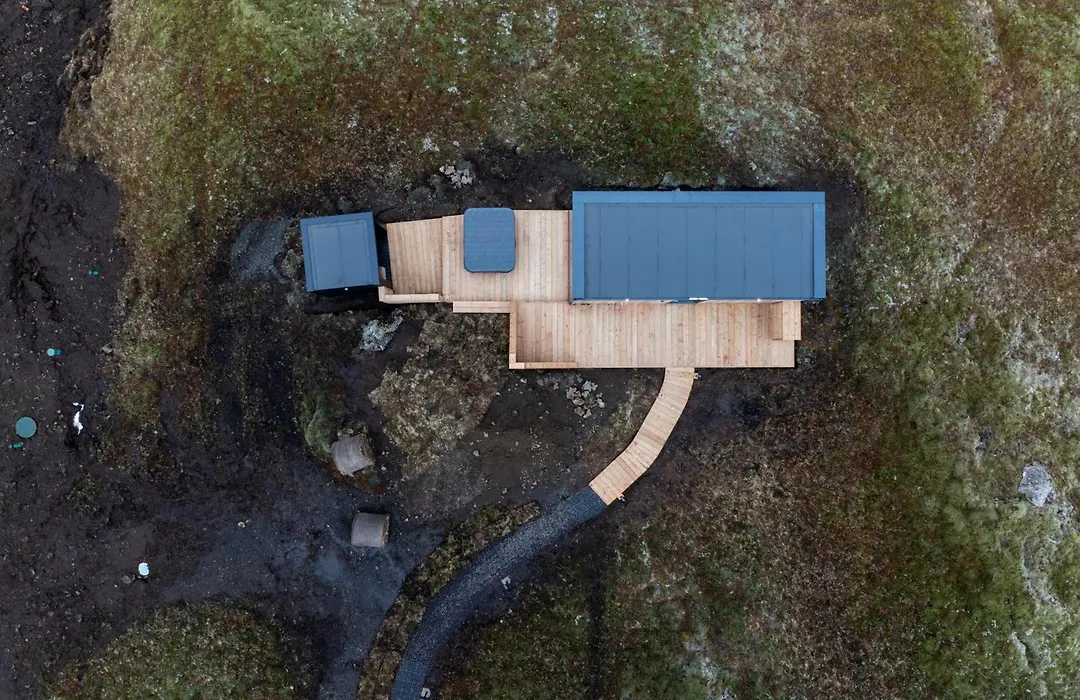 Oeoed Hekla Horizon - Mirror Houses-1