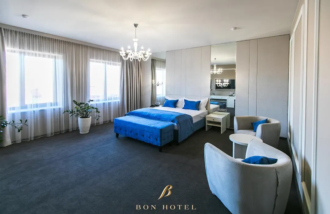 Bon Hotel-1