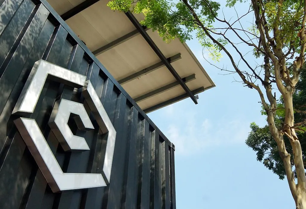 Container Hotel-1