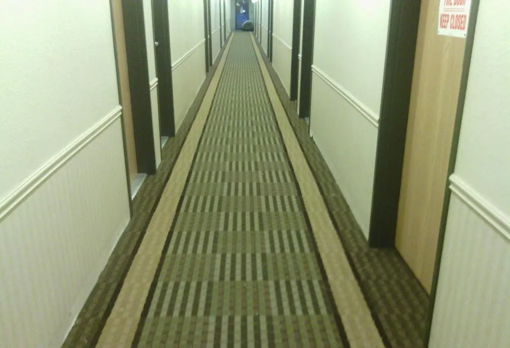 Village Inn Motel-1