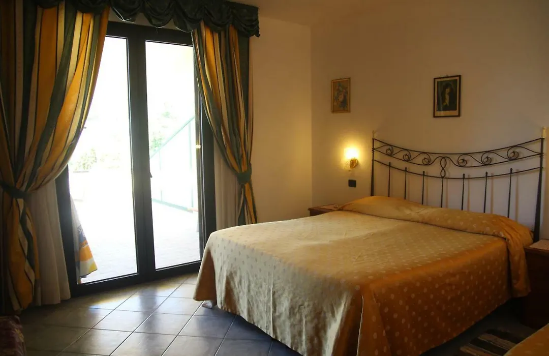Hotel La Barcarola-1