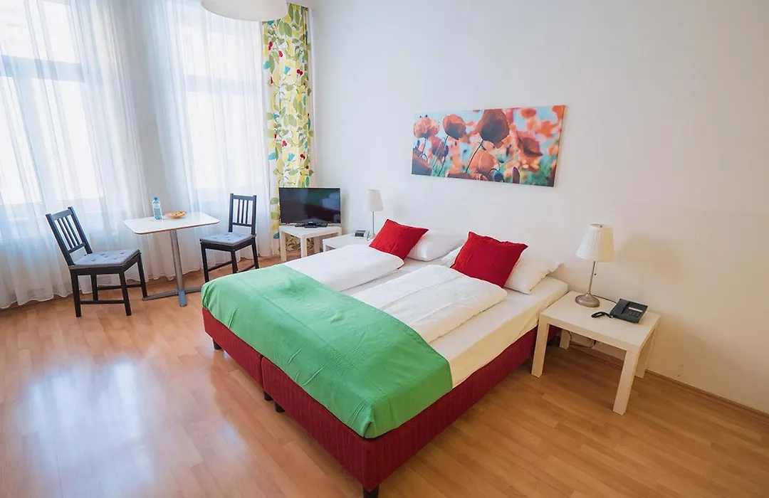 Amelie Apartment Hotel-1