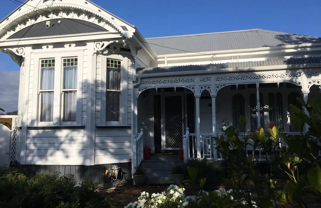 Chelsea House Bed & Breakfast-1
