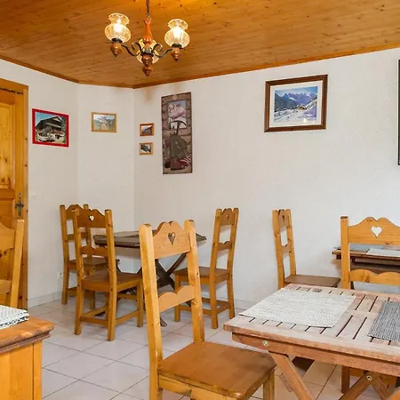 CHAMBRE d'HÔTE LA PETITE BERGERIE-2