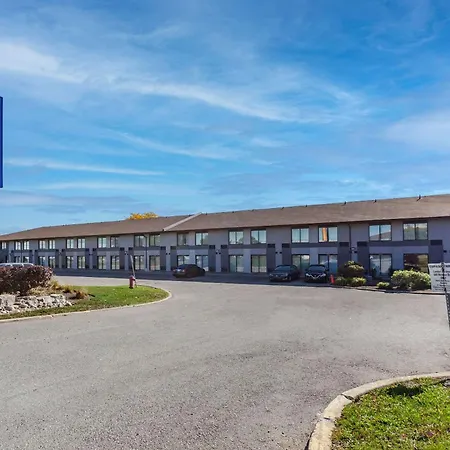 Comfort Inn Airport West-3