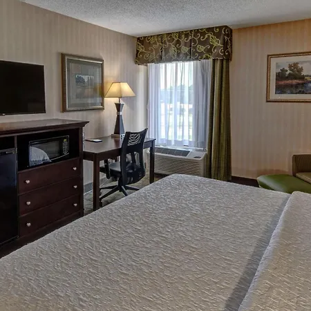 Hampton Inn Rocky Mount-2