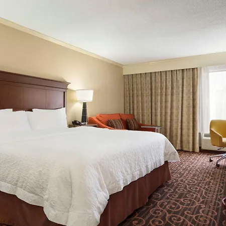 Hampton Inn Forrest City-2