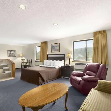 Super 8 By Wyndham Williams Lake Bc-2
