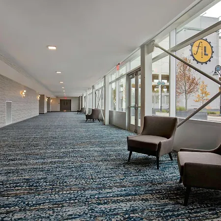 Embassy Suites By Hilton Rockford Riverfront-3