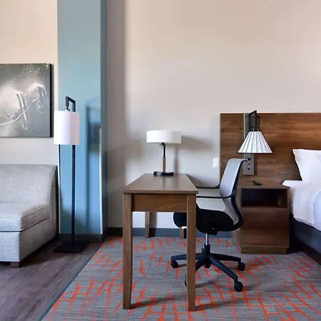 La Quinta Inn & Suites By Wyndham Wisconsin Dells- Lake Delton-3